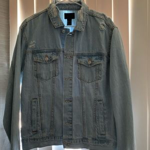 Forever 21 Denim Jacket / Size (M) / Light-wash Denim